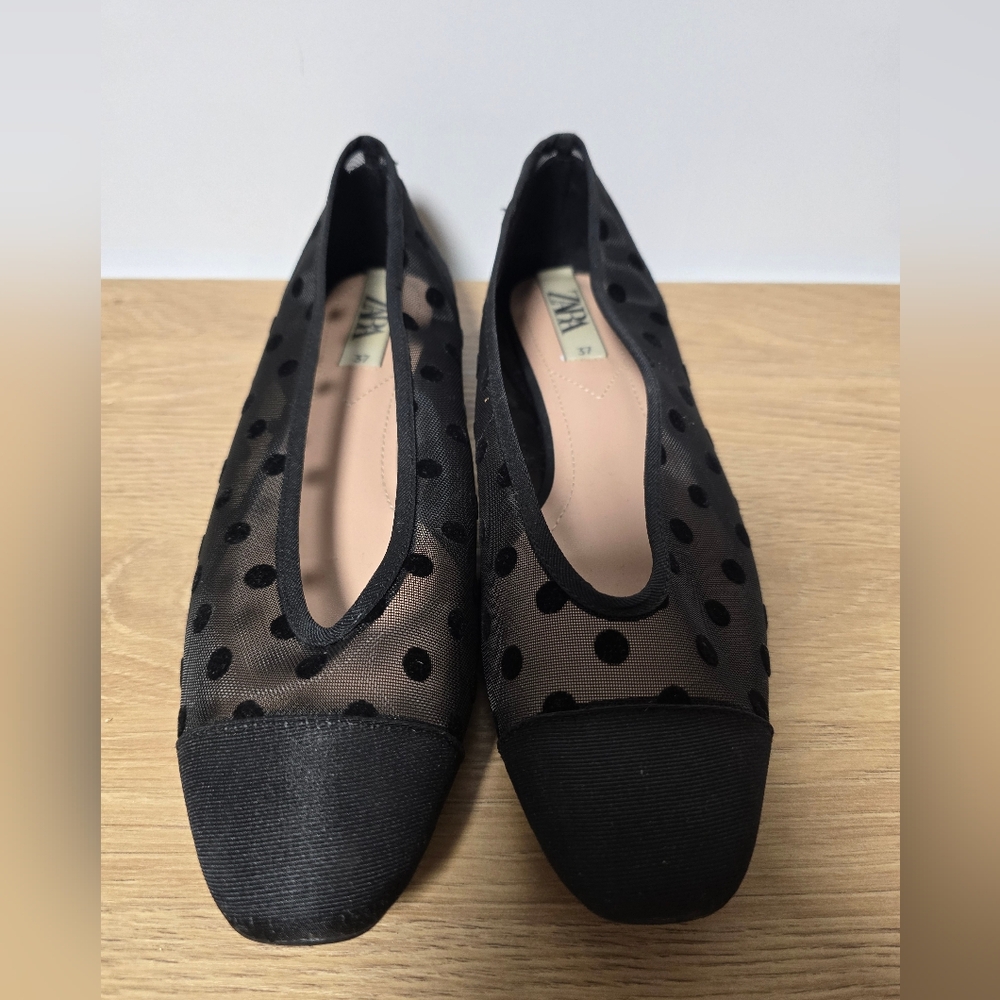 Zara Black Polka Dot Women's Flats Size 37